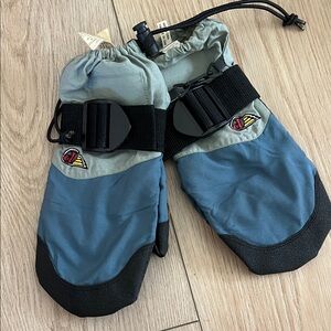 Men’s snow gloves vintage